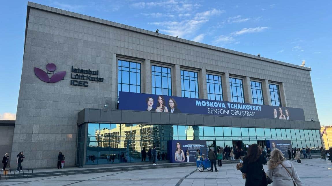 Dünya Sahnesinde Bir Gece: Çaykovski Senfoni Orkestrası ile Buluşma